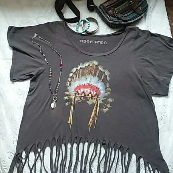 adaptation Tops - ❤Adaptation graphic tee with fringe bottom